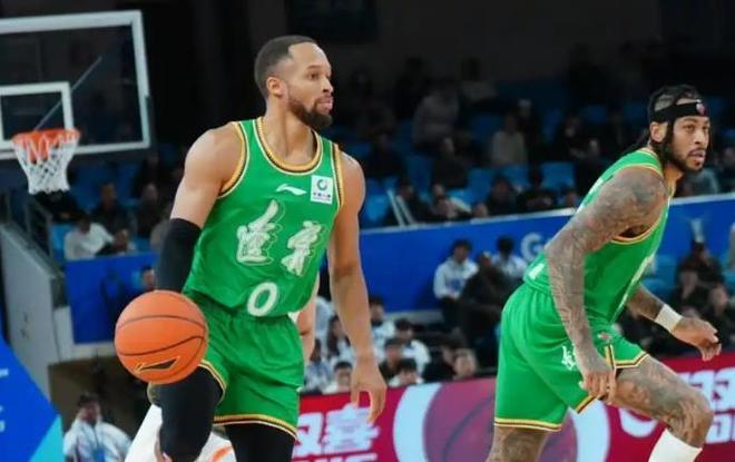 21+9+3！辽篮新援用表现回应外界质疑 他还在适应中