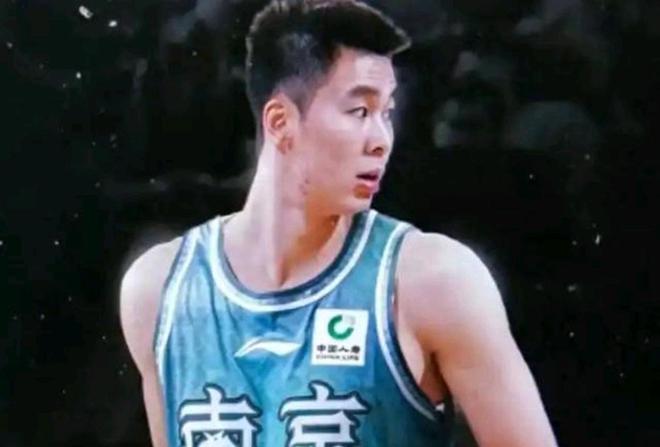CBA俱乐部杯B组北控男篮98比96险胜南京队 里勒41分