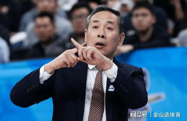 4战3负！60岁老帅又遇大麻烦，接下来5个对手，有4个是“硬茬子”