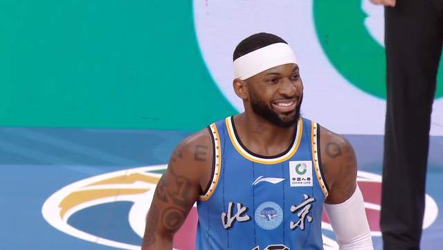 周琦伤退，北京男篮遭山西逆转 曾凡博9+2低迷 许利民用人混乱