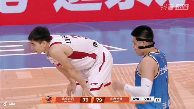 北京输球揪出最大毒瘤！拿600万，0分0助+低级失误，空篮还上不进