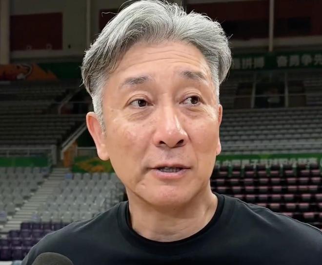 郑永刚：每次回辽宁都很亲切因为这里培养了我，今晚打出凝聚力是关键