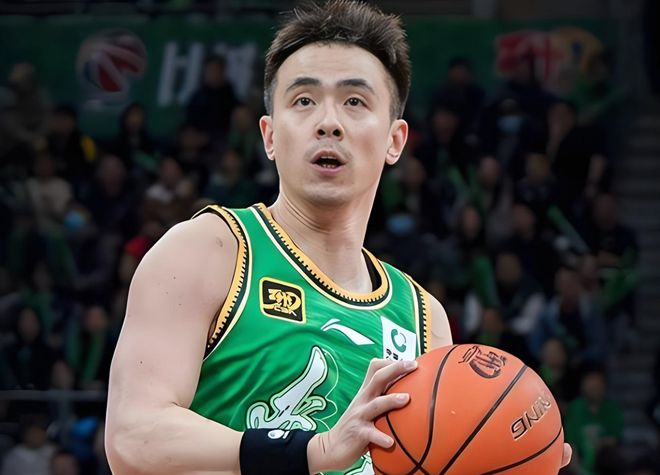 5战4负！赵继伟复出也没用 辽宁球迷：快点转会，别浪费巅峰期