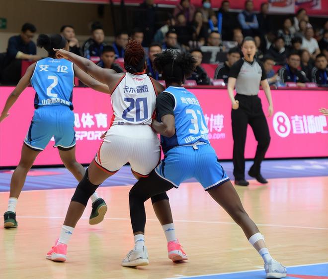 赵雅琢涨球，张子宇和考德威尔两双数据，山东男篮103比77胜陕西