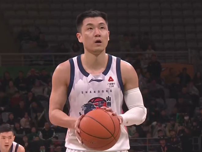 山东男篮客场险胜辽宁，高诗岩关键三分+关键抢断，陈林坚太稳了