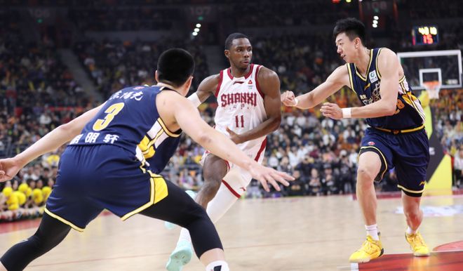 杠上了！连伤广东多人，迪亚洛潘江恶人先告状，少杰奶茶晒图回击