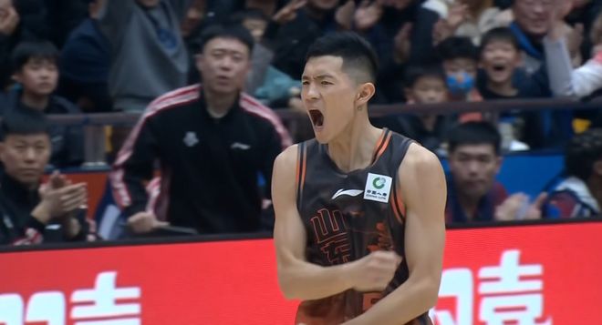 强势击败卫冕冠军！近12轮赢了11场，又有一队跻身夺冠大热行列