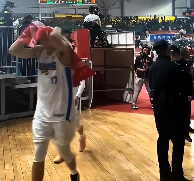 就在刚刚！28号早上，CBA传来北京男篮、赵继伟和徐杰的最新消息