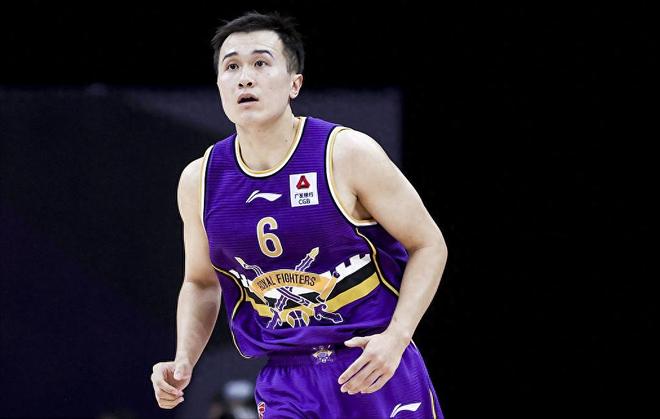 1句话惹祸！马布里爱徒被封杀，得罪辽宁教练，让位给郭艾伦老友