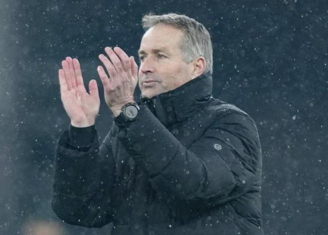 尤尔曼德：我们在联赛阶段战胜了本菲卡、曼城，这表现可接受