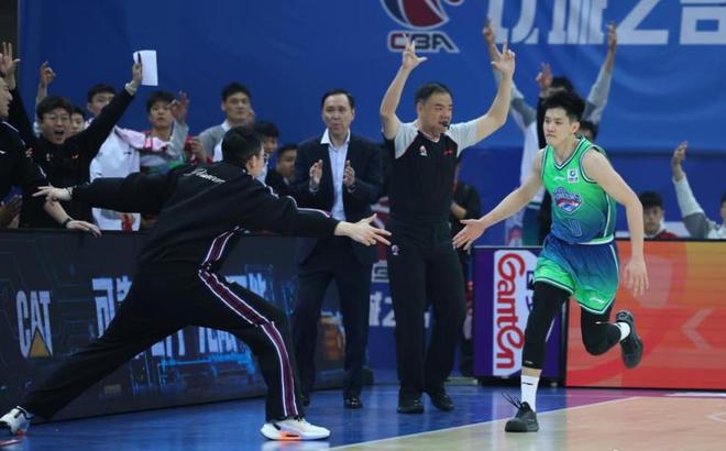 10战6负！许利民赛后：长达7分钟反思，浓缩6字整改狠招