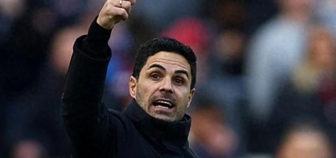 阿森纳主场负于曼联后，阿尔特塔迅速开会稳定更衣室