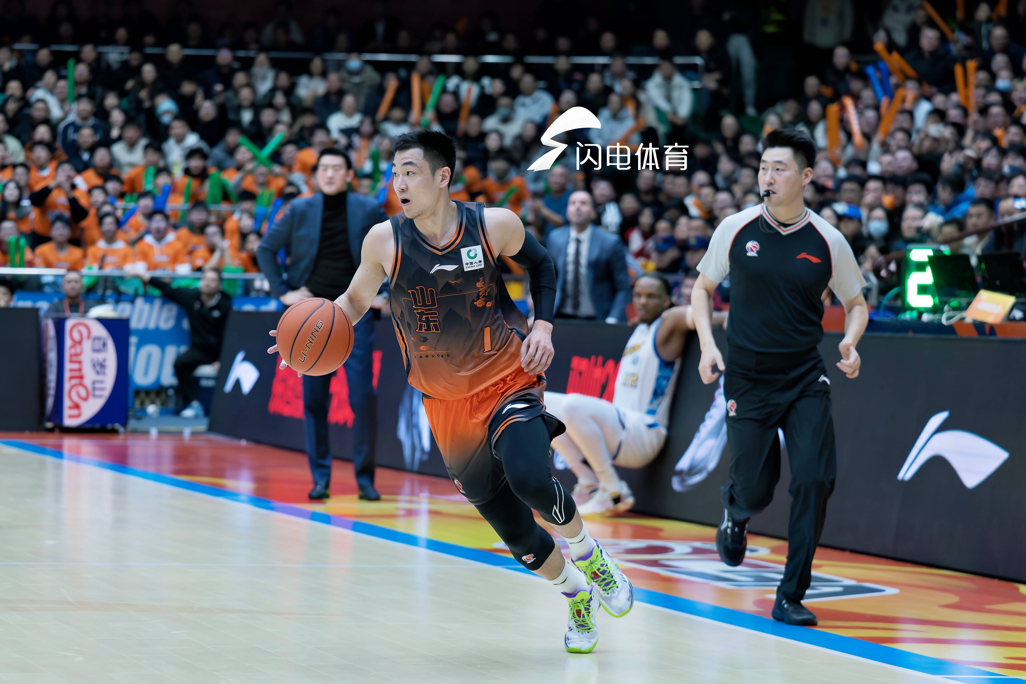 山东高速客场挑战浙江方兴渡，高诗岩等三名队员因伤缺席