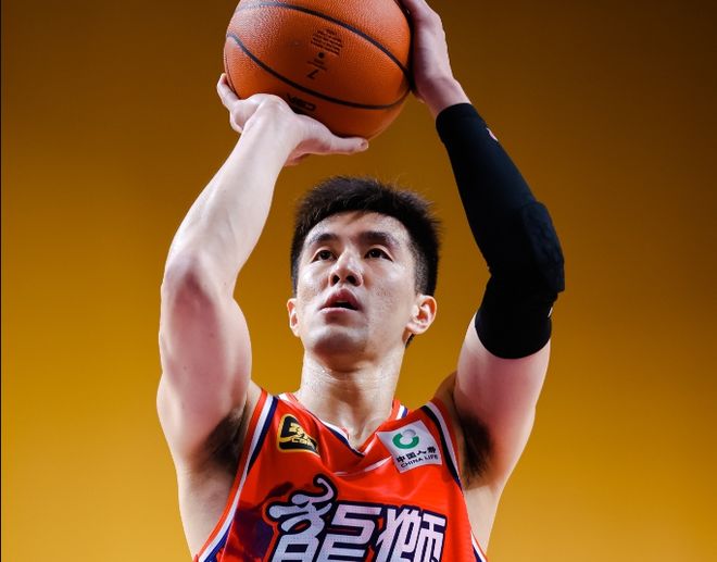 郭艾伦时隔41天首发11中3！广州遭福建双杀 徐昕两双状元18+6帽