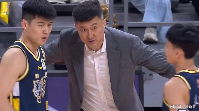 徐杰复出+焦泊乔能打！广东队祭出最强阵容，力保杜锋复仇上海？