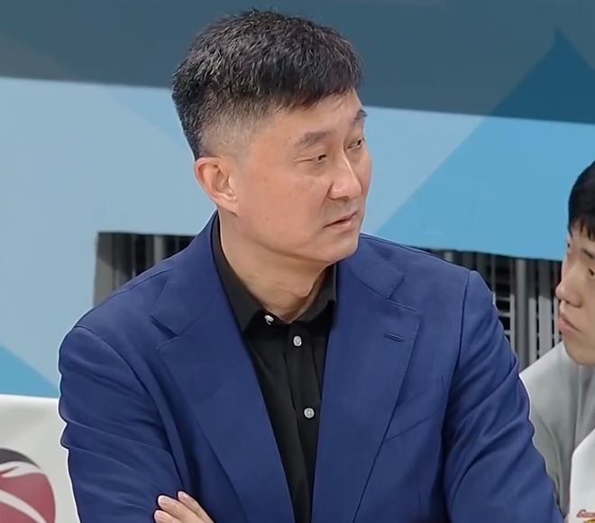 CBA疯狂一夜！徐杰受伤广东惨败宁波，北京逆转失败，上海大胜