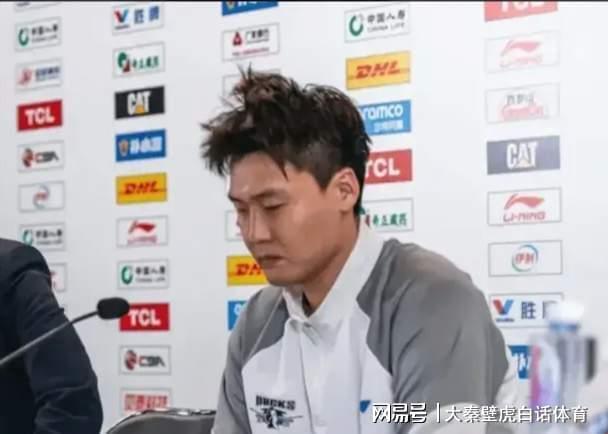 CBA出现不和谐一幕：赵睿怼网友道歉+孙铭徽与保安对骂，球迷热议