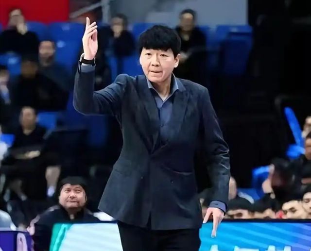 山东男篮不敌天津最多时落后23分，三点凸显邱彪真不如外籍助教