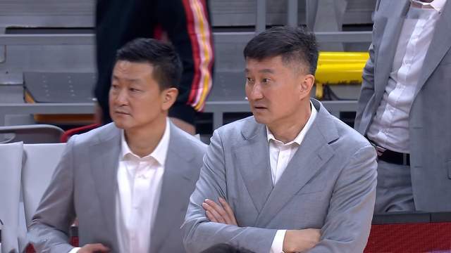 上海男篮双杀广东，怀特塞德28+13内线碾压 张镇麟23分 杜锋没招