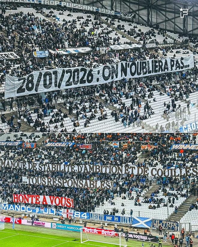 最后被挤下末班车，马赛球迷横幅抨击球队没进欧冠淘汰赛附加赛