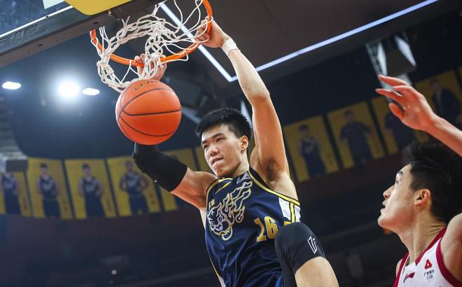 头号得分手！无缘男篮大名单，郭士强：为何看不上他？