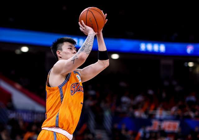 CBA最新排名出炉！上海广厦并驾齐驱，广东掉队，辽篮两连胜回暖