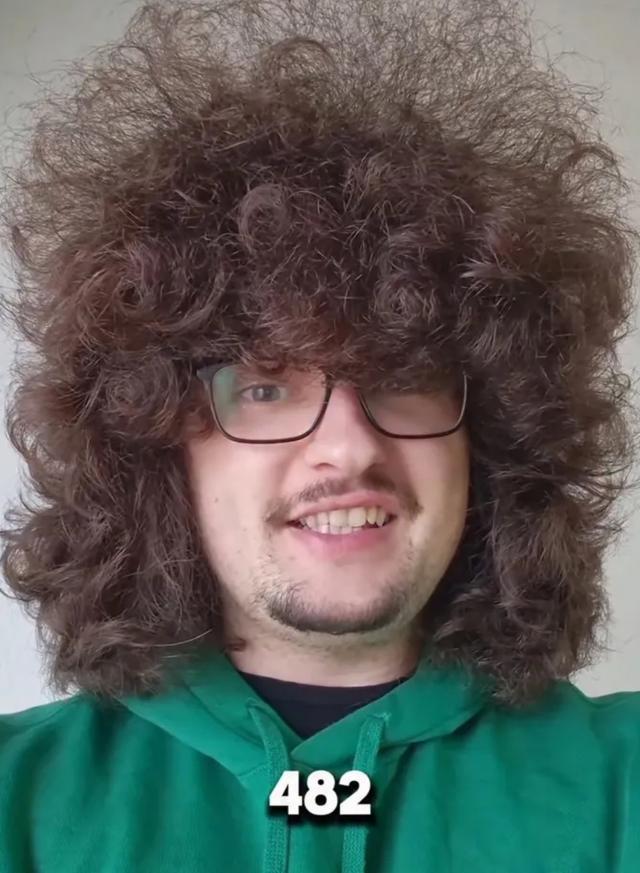 飞镖世界冠军：卡里克能带进欧冠就该留下，蓄发哥也能剪发了