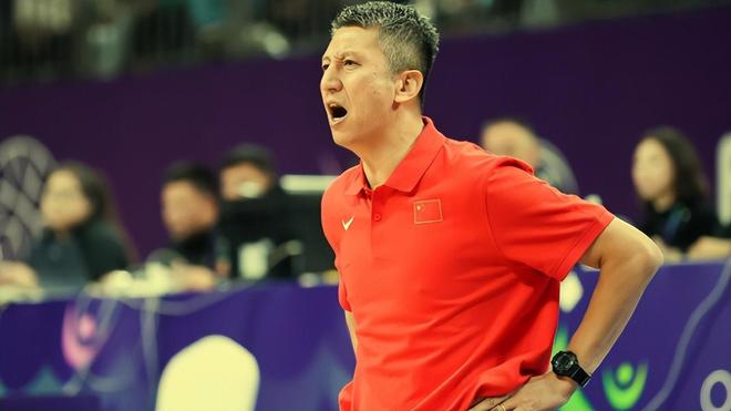 中国队深夜公布21人大名单有惊喜也有意外！郭士强真正的大考来了