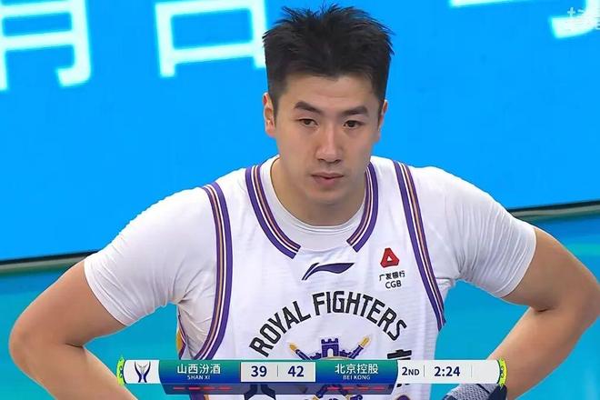 山西男篮13分力克北控，闯入杯赛四强，贾明儒20分罗汉琛15+5