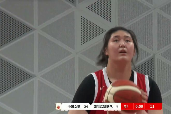 中国女篮56分大胜，张子宇21分联手刘禹彤，杨舒予5中0