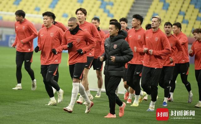 成都蓉城新帅约翰·阿洛伊西：新赛季目标“争冠”