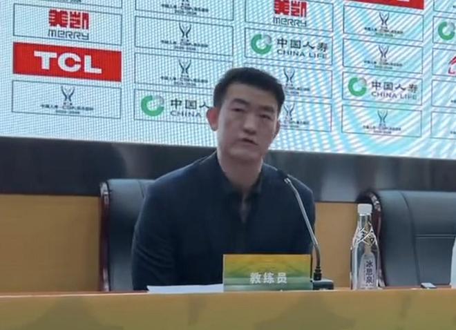 王博：球队缺了一整套阵容，趁这次比赛给年轻人多些锻炼机会