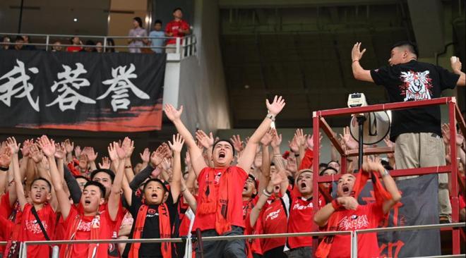 2-1,2-0，亚冠联赛八强更新，日本豪门不放水，成都蓉城渔翁得利