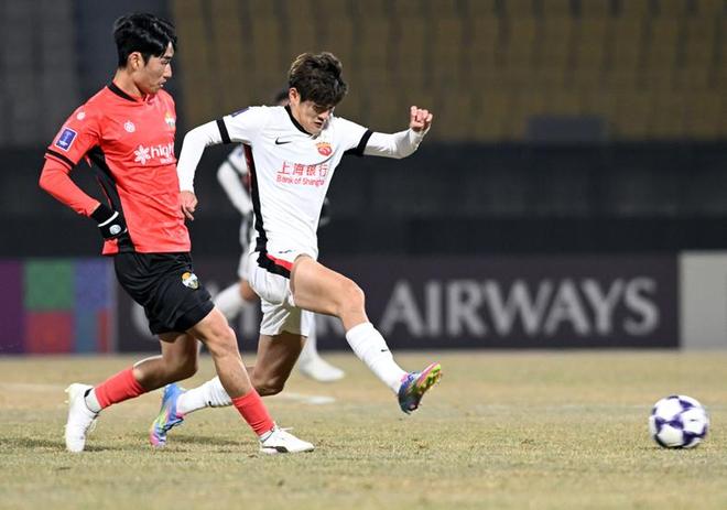 刘主任没白租借 8号高级货！小孟踢中乙都困难 一将不受光头待见