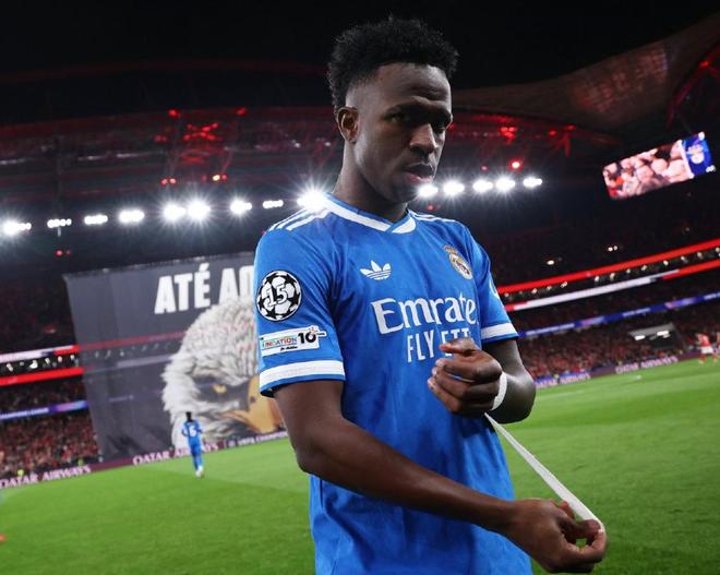 欧冠一夜动态！皇马复仇本菲卡，尤文造67年耻辱纪录，巴黎大逆转