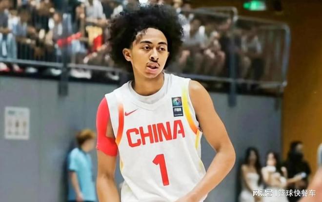 场均狂输59分输麻了！中国男篮再遭打击：中美高中生PK惨遭三连败