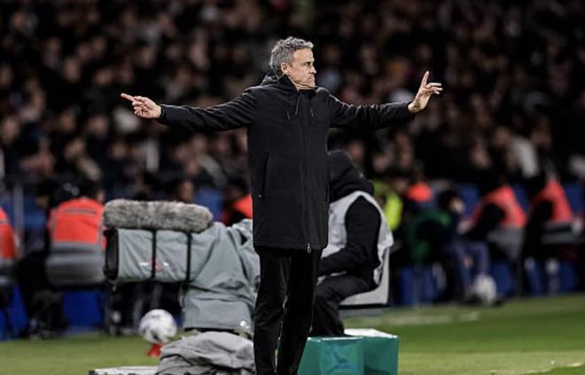 恩里克：谁会认为对欧冠晋级资格的竞争结束了？比分差距不大