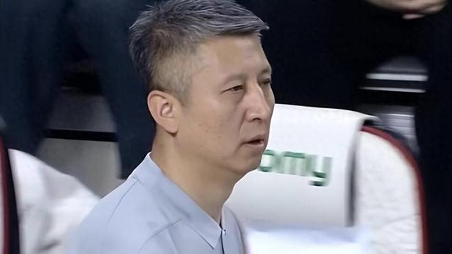 胡金秋20分中国男篮逆转日本，郭士强亡羊补牢绝处逢生