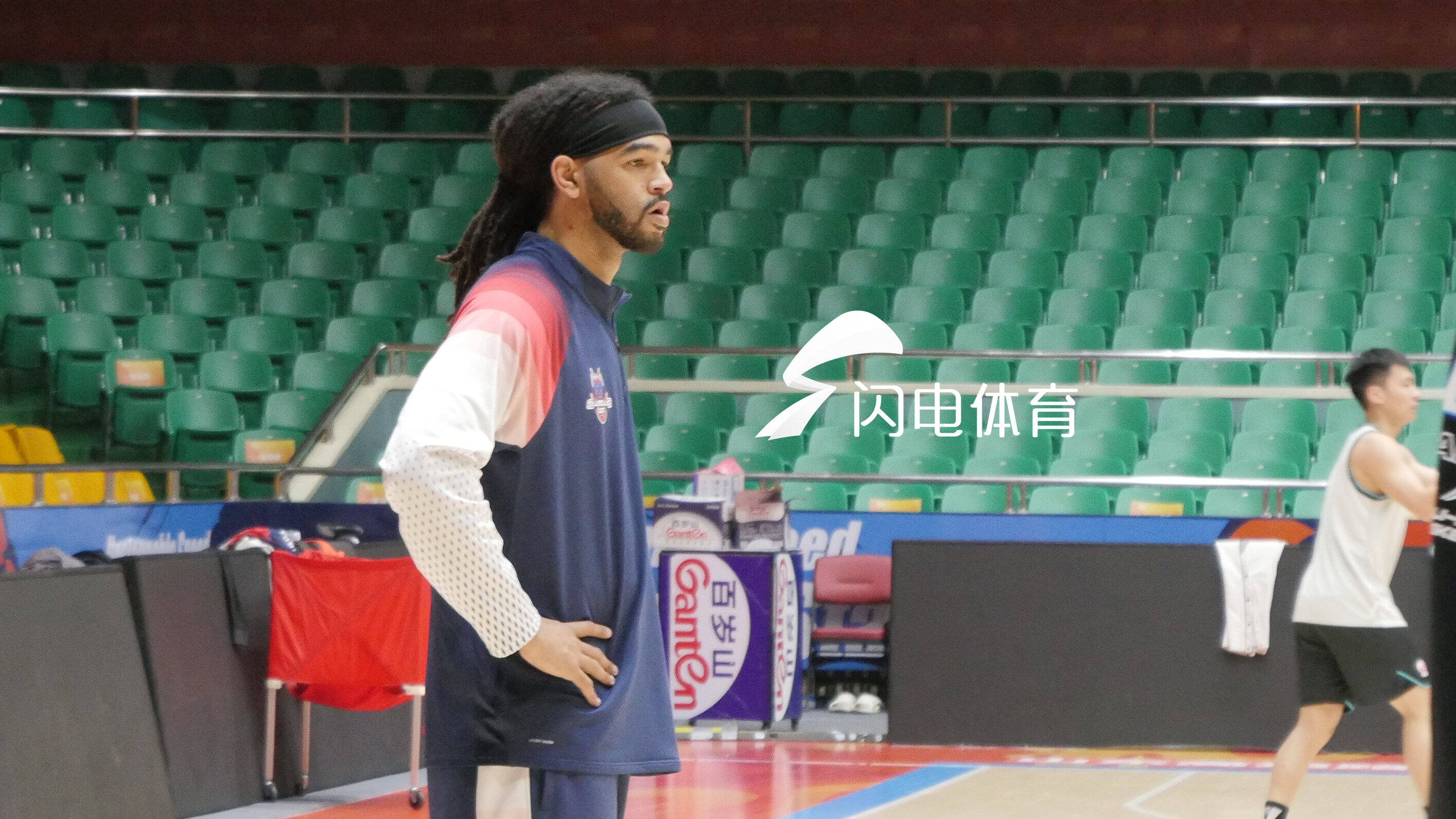 山東高速男籃全力備戰，邱彪透露瓊斯融入情況，小外援有新動態