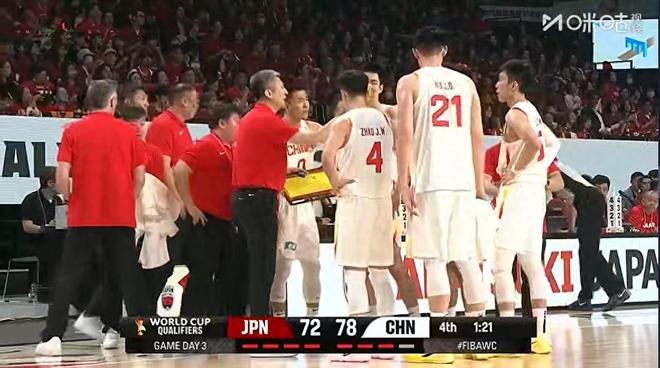 战胜日本，两人被名记猛夸：他俩是给日本队的棺材钉上钉子的人