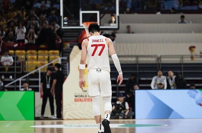 5大数据全是0，郭士强直接弃用！中国男篮逆转日本，最失意的人