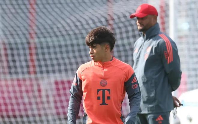 圖片報：拜仁即將續約17歲小將梅孔-卡多佐，他夢想參加歐冠