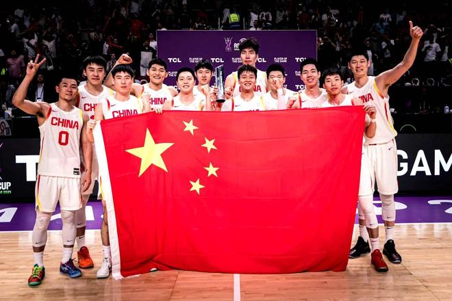 FIBA官方出炉！亚洲排名迎更新，中国男篮回归第二，第一难撼动！