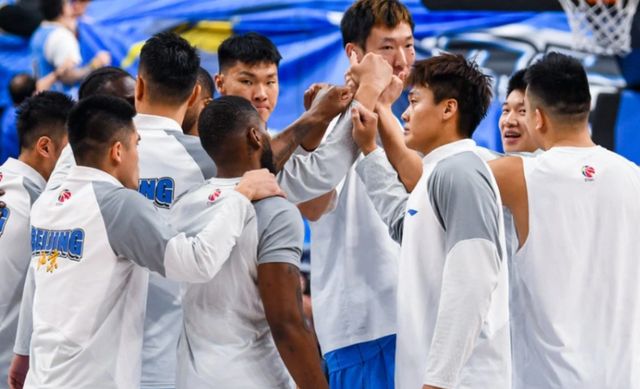 北京首钢全新阵容亮相！麦基上演CBA首秀，周琦复出，央视直播