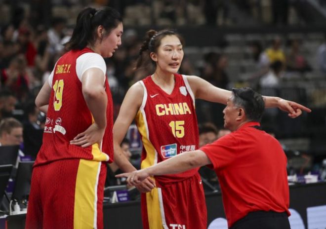 中国女篮大胜捷克5连胜收官：刘禹彤11分引11人得分 韩旭回归4分