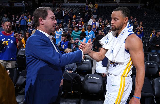 NBA截止日两大输家，勇士一步错步步错，火箭拒绝送上门的后卫