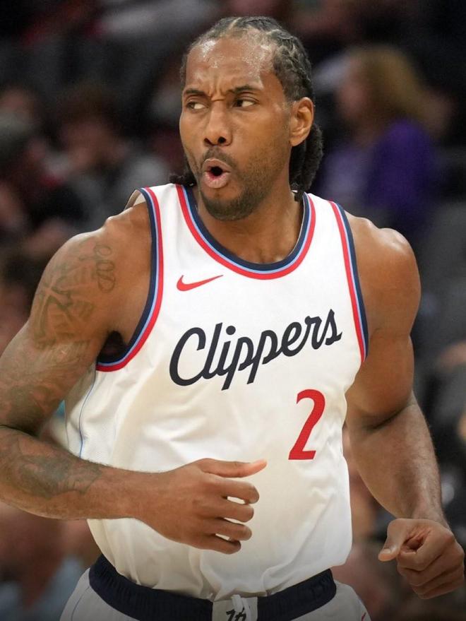 战神卡归来，伦纳德21中11砍30分10板4助2断，三分6中4