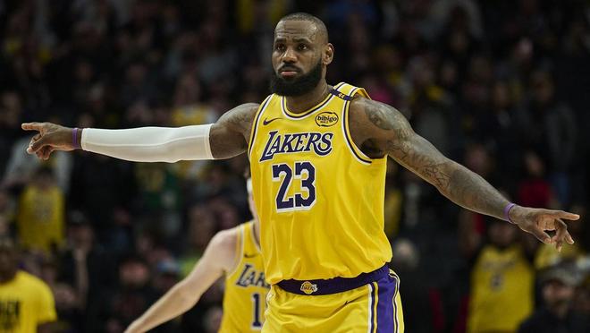 有些纠结？Shams：詹姆斯还没想好赛季结束后是退役还是换队