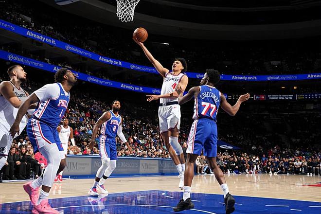 攻守兼?zhèn)淠芰θ?！快船鋒線新秀的成熟度其實(shí)是相當(dāng)突出的？