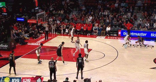 好哥們！助攻瀚森上演五佳球暴扣 韋斯利激情慶祝